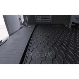 Gumový koberec do kufru Volkswagen T7 Multivan 2022- L2
