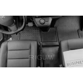 Autokoberce gumové Opel Zafira Life 2m 2019- + tunel (4díl)