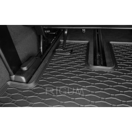 Gumový koberec do kufru Mercedes V 2014-  8/9 míst