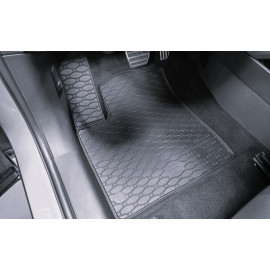 Autokoberce gumové Mitsubishi Outlander PHEV 2022- a dárek