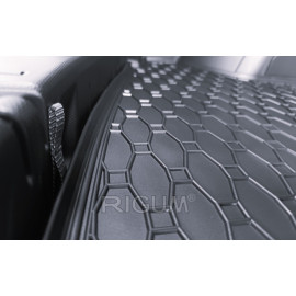 Gumový koberec do kufru SUBARU XV E-Boxer 2020-