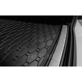 Gumový koberec do kufru Volvo XC60 PHEV 2017- (vana do kufru)