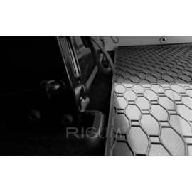 Gumový koberec do kufru Volkswagen T5 2003- L1