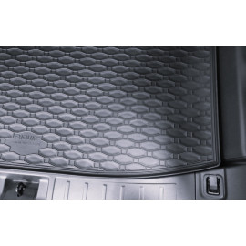 Gumový koberec do kufru Mitsubishi Outlander PHEV 2022- a dárek