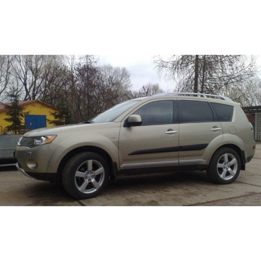 Boční lišty dveří Mitsubishi Outlander od 2006 - 2013