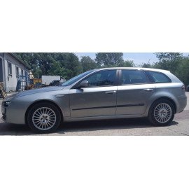 Boční lišty dveří chevrolet Alfa Romeo 159 2005 - 2012