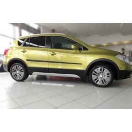 Boční lišty dveří Suzuki SX4 II s-cross od 2013-