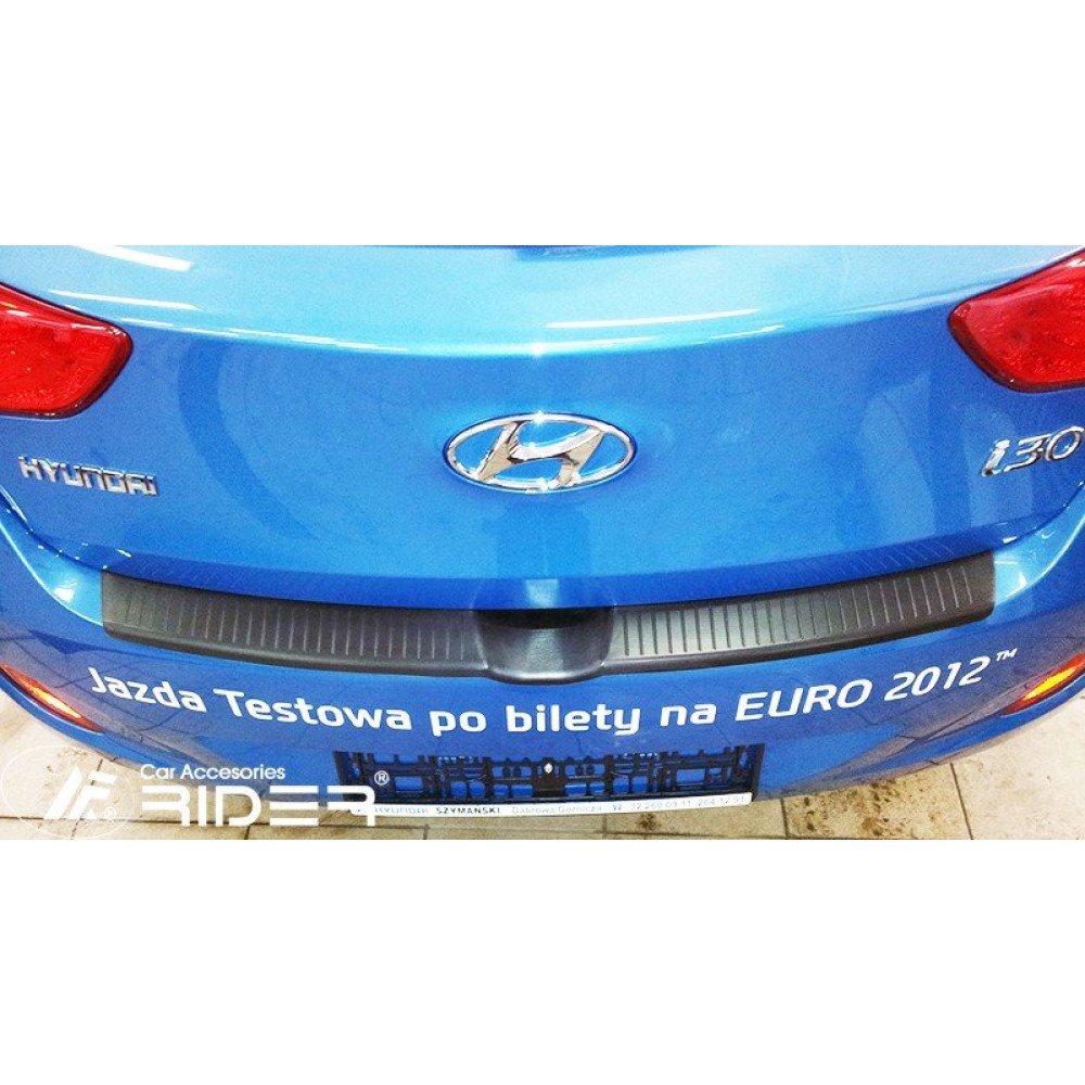 Kryt prahu pátých dveří Hyundai i30 HTB r.v. 2012-2017