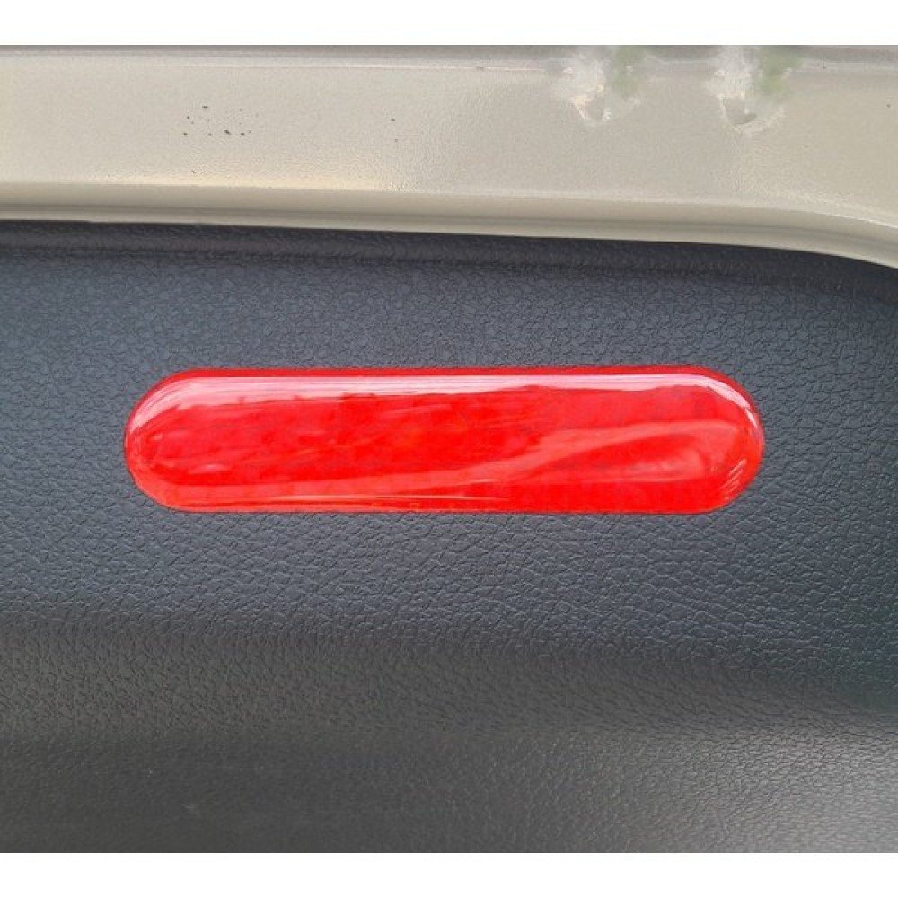 Odrazky dveří červené