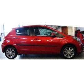 Boční lišty dveří Toyota Yaris 5D od 2011 - 2013