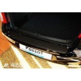 Kryt prahu pátých dveří VW Passat sedan B6 r.v. 2006-2010