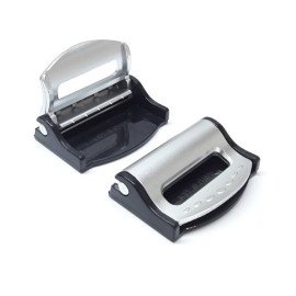 Zarážka bezpečnostních pásů šedá