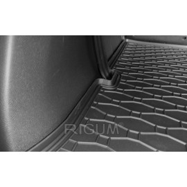 Gumový koberec do kufru PEUGEOT 5008 2017- (vana do kufru)