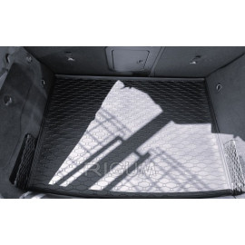 Gumový koberec do kufru Mercedes GLA 2014- (X156) (vana do kufru) Horní poloha