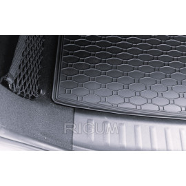 Gumový koberec do kufru BMW iX1e 2022- (U11) (vana do kufru)