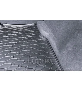 Gumový koberec do kufru Opel Astra H HB 2005- (vana do kufru) a dárek