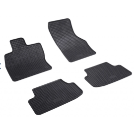 Autokoberce gumové Volkswagen Golf VIII eTSi variant 2020-