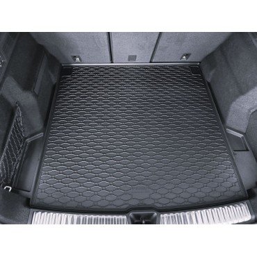 Gumový koberec do kufru Audi Q5 2025-