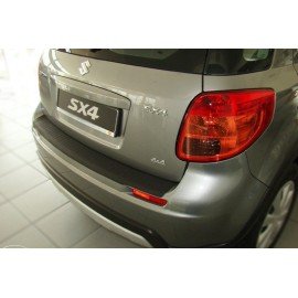 Kryt prahu pátých dveří Suzuki SX4 r.v. 2006-2013
