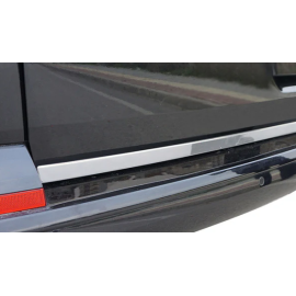 Ozdobná nerezová lišta dveří kufru VW T6 2015–2022