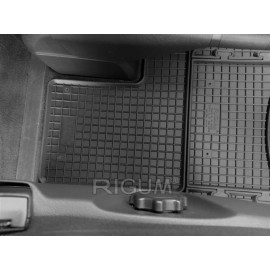 Autokoberce gumové Volkswagen T6 2m 2015- + Tunel na 2m (4díl)