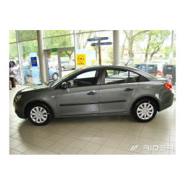 Boční lišty dveří Chevrolet Cruze sedan 2009–2015