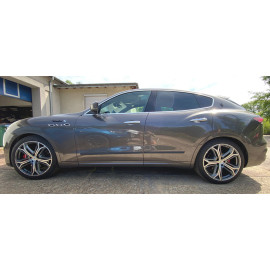 Boční lišty dveří Maserati Levante 2016-