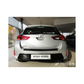 Kryt prahu pátých dveří Toyota Auris II r.v. 2012-2014
